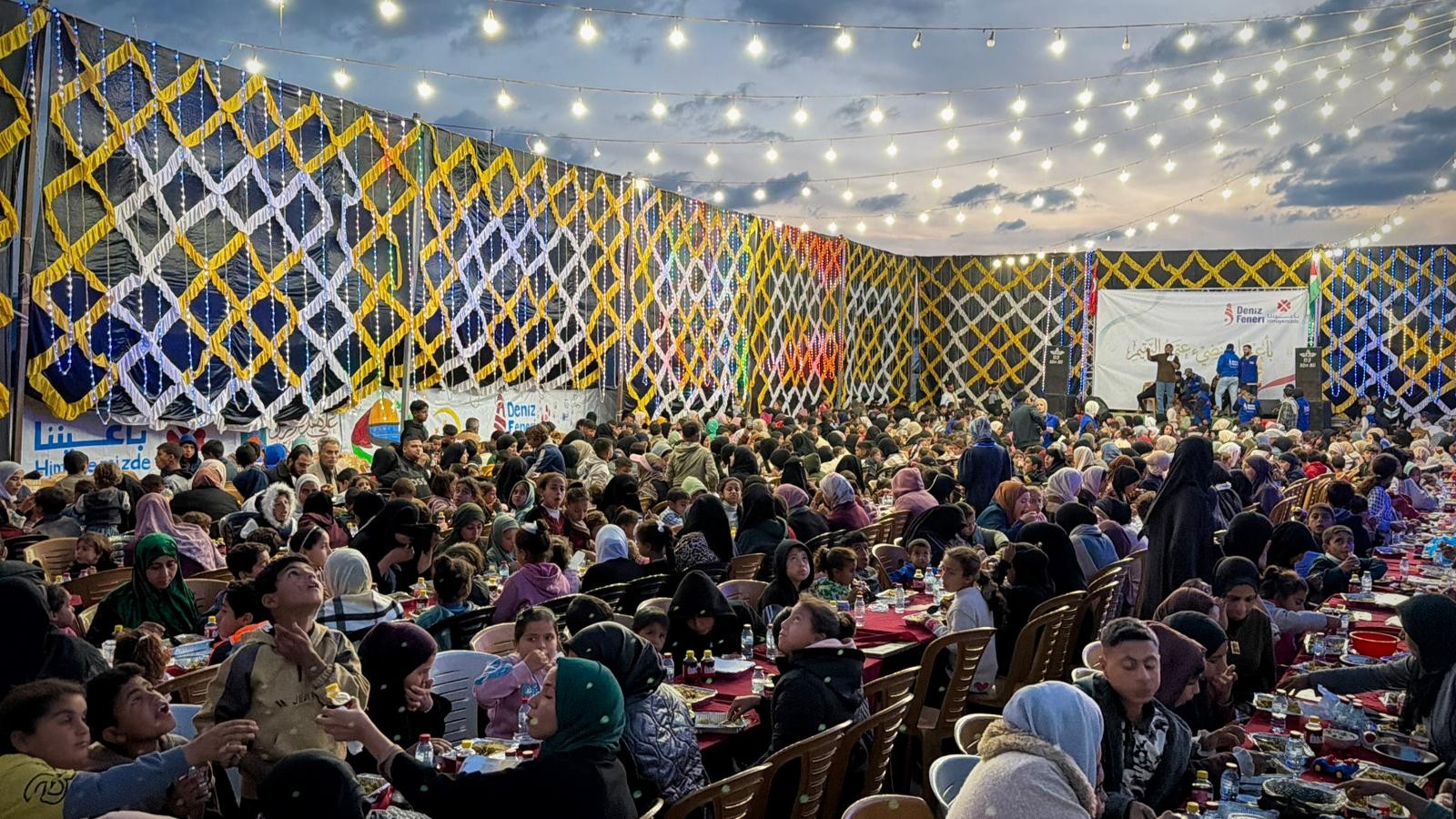 مشروع الافطار الرمضانية لعشرة الالف يتيم